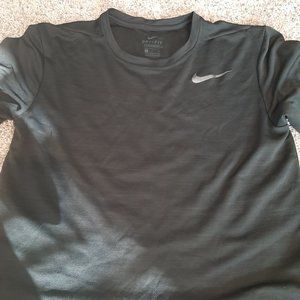 Men's Small Nike Dri-fit Shirt